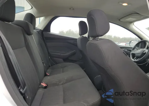 2016 Ford Focus S from USA, damaged, VIN 1FADP3E2XGL215618